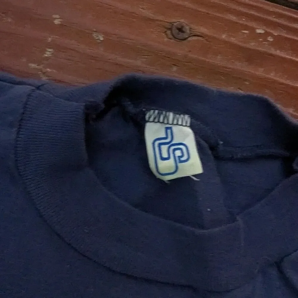 Unbranded Men's Navy and Blue T-shirt
